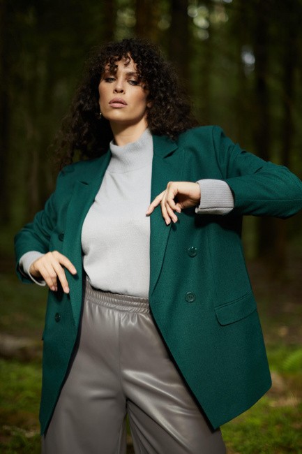 Зеленый пиджак полуприлегающего силуэта из смесовой шерсти