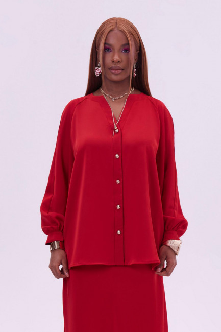 Красная шелковая рубашка с объемным рукавом
