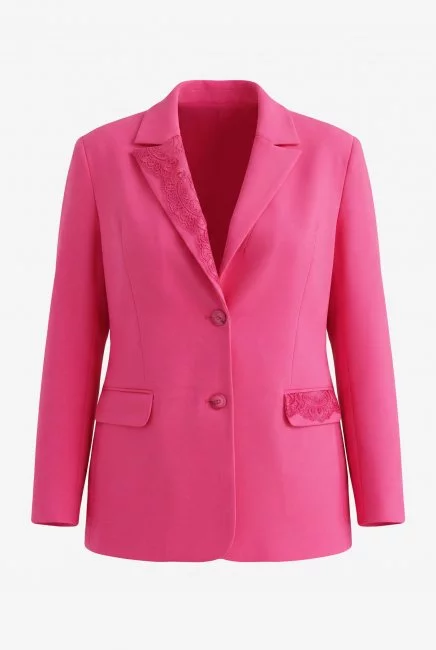 Жакет с двумя шлицами и отделкой кружевом