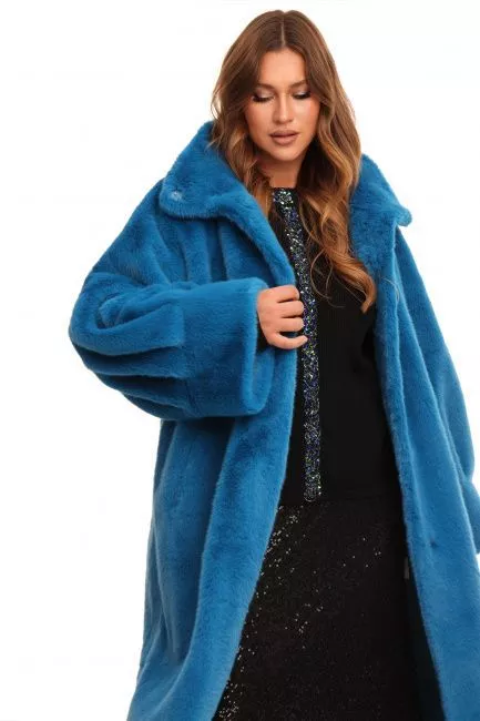 Меховое пальто из экомеха норки синего цвета на замшевой основе