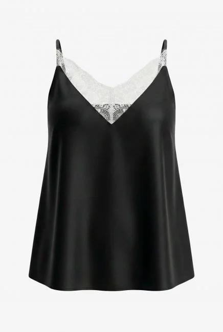 Топ с кружевом и треугольным вырезом