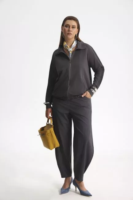 Брюки баллоны из костюмной ткани