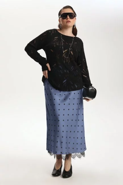 Кружевной лонгслив с отверстием для пальца