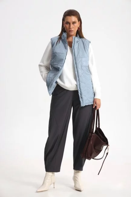 Жилет с принтованной подкладкой и простежкой