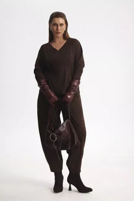 Брюки баллоны с рельефами из экозамши