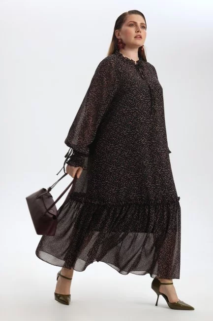 Платье трапеция из шифона с воланами и подкладкой