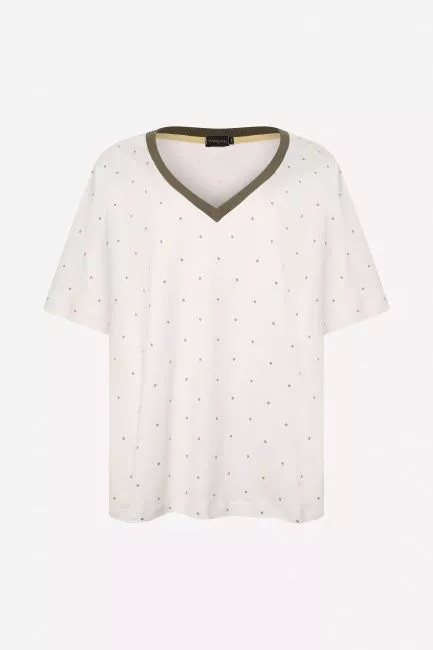 Футболка оверсайз с углубленным вырезом и принтом