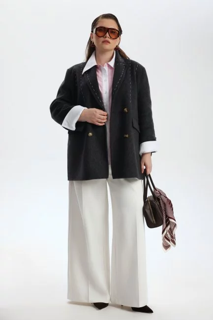 Полупальто жакет с акцентными строчками