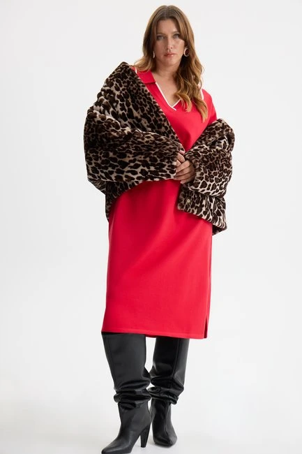 Платье из вязаной поливискозы с воротником – большой размер Plus Size – фото каталога