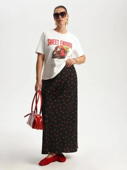 Футболка трикотаж с принтом клубника