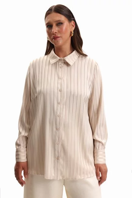 Блузка из поливискозы с акцентными полосками