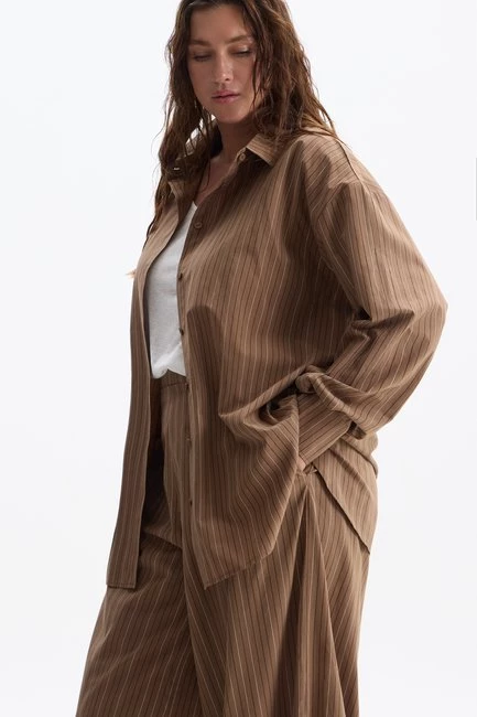 Рубашка оверсайз в полоску – большой размер Plus Size – фото каталога