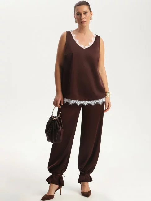 Топ из шелка с кружевом