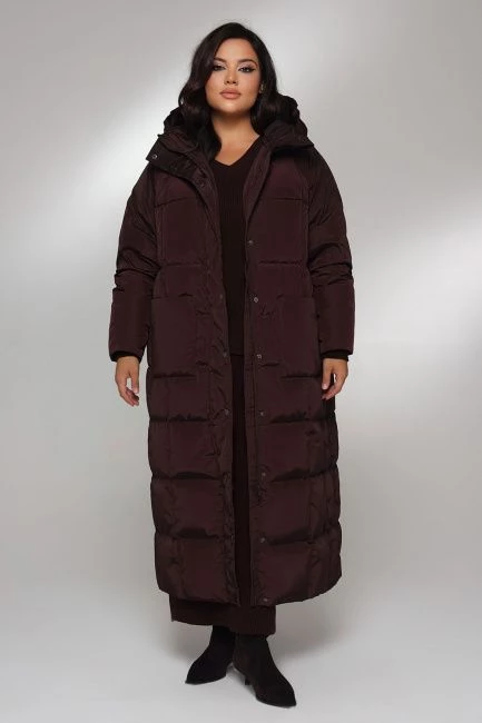 Пуховик с натуральным наполнителем и капюшоном