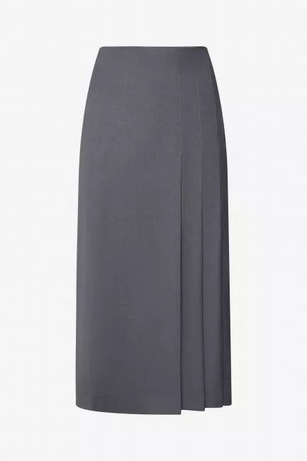 Юбка с боковыми складками и разрезом