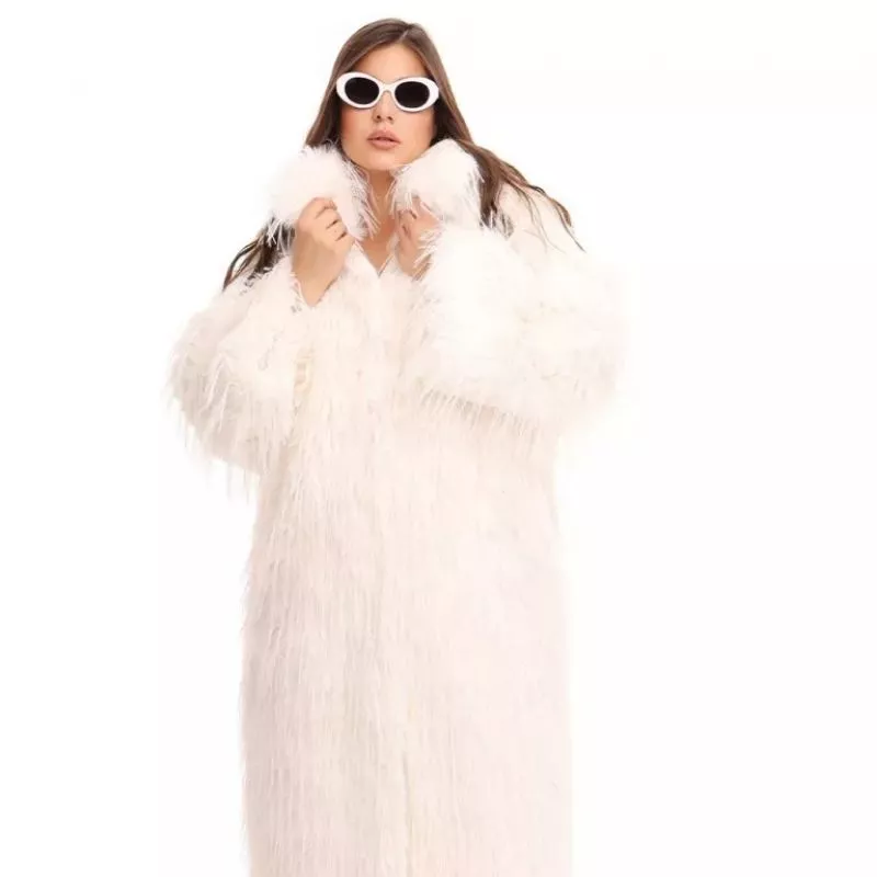 Оттенок года 2026 — Cloud Dancer