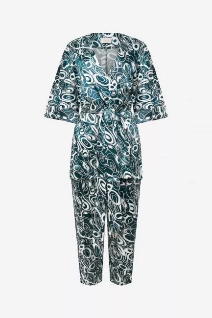 Брючный костюм с кимоно в стиле слип