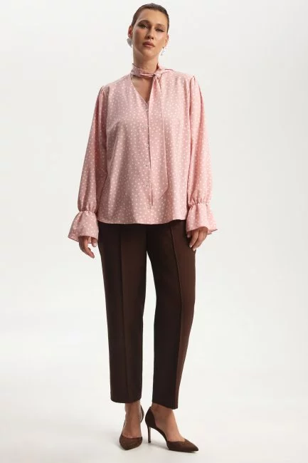 Блузка из поливискозы с принтом горох