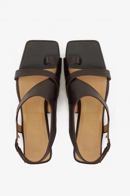 Босоножки вьетнамки на устойчивом каблуке