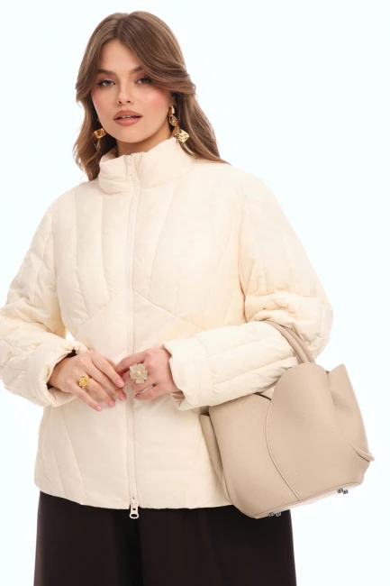 Куртка с корсетной строчкой