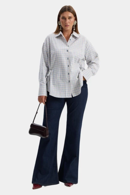Джинсы буткат темно-синего цвета – фото – Plus Size 50–64 – Моно-Стиль