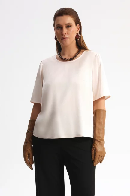 Блузка из поливискозы