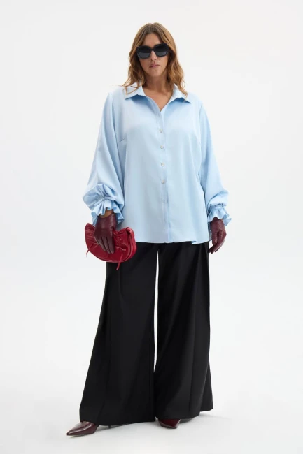 Широкие брюки с прорезной шлевкой – фото – Plus Size 50–64 – Моно-Стиль