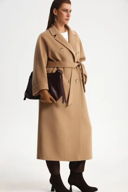 Пальто двубортное из шерсти