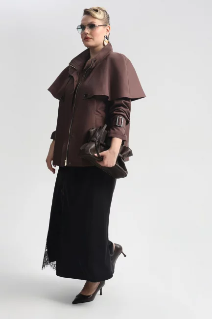 Укороченный тренч со съемной пелериной