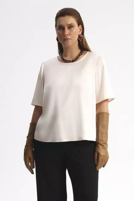 Блузка из поливискозы