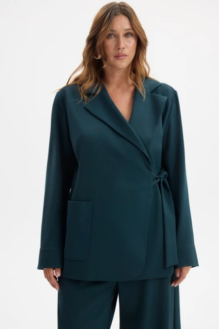 Жакет с боковым запа́хом из джерси – фото – Plus Size 50–64 – Моно-Стиль
