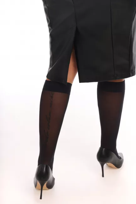 Юбка карандаш из экокожи с разрезом