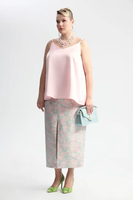 Топ на тонких лямках из поливискозы