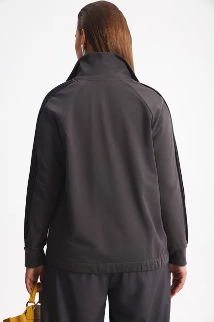 Зип-худи из трикотажа с лампасами на рукаве