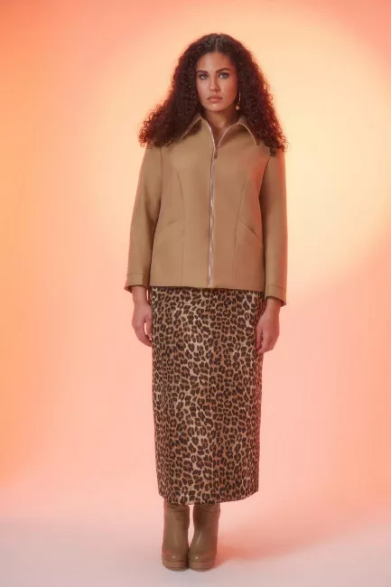 Юбка макси с разрезом и принтом леопард на осень купить на курпнуюд фигуру
