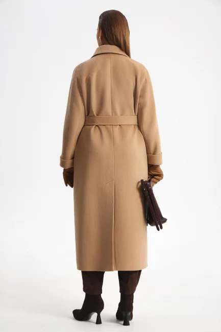 Пальто двубортное из шерсти