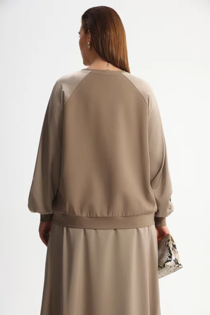 Свитшот трикотажный с комбинированным рукавом