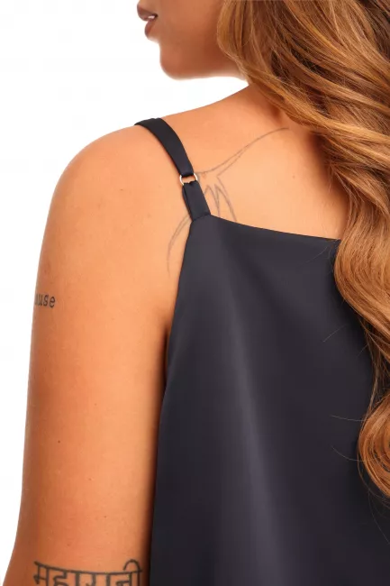 Бельевой топ на тонких лямках из поливискозы