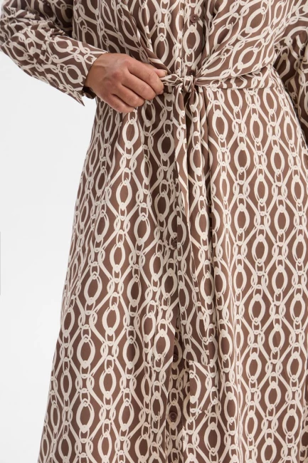 Платье с конструктивной завязкой и принтом пуччи – фото – Plus Size 50–64 – Моно-Стиль