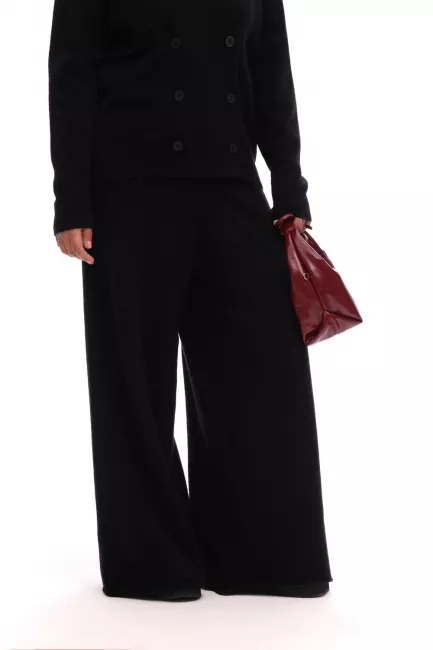 Брючный костюм трикотаж с двубортным жакетом