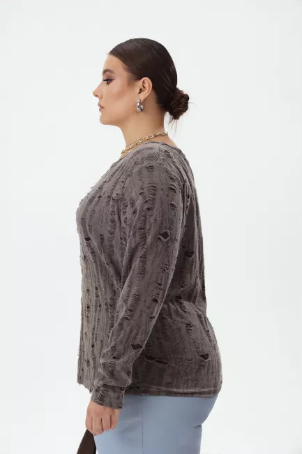 Лонгслив с элементами деконструкции