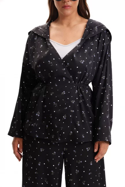 Блузка кимоно с капюшоном и принтом