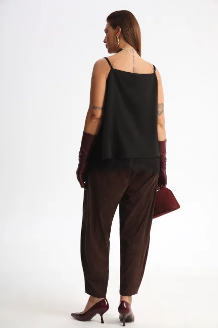 Топ с асимметричным низом и кружевом