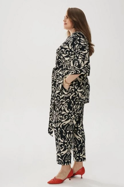 Брюки классические со стрелками и принтом