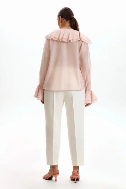 Брюки укороченной длины молочного цвета