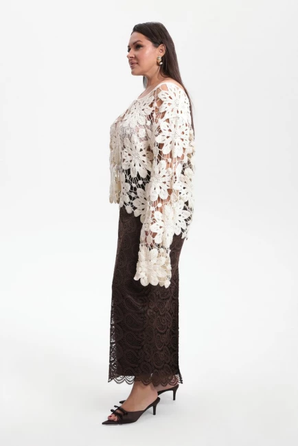 Кардиган кроше с вязкой цветы – фото – Plus Size 50–64 – Моно-Стиль