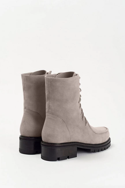 Ботинки на шнуровке и молнии из замши купить 