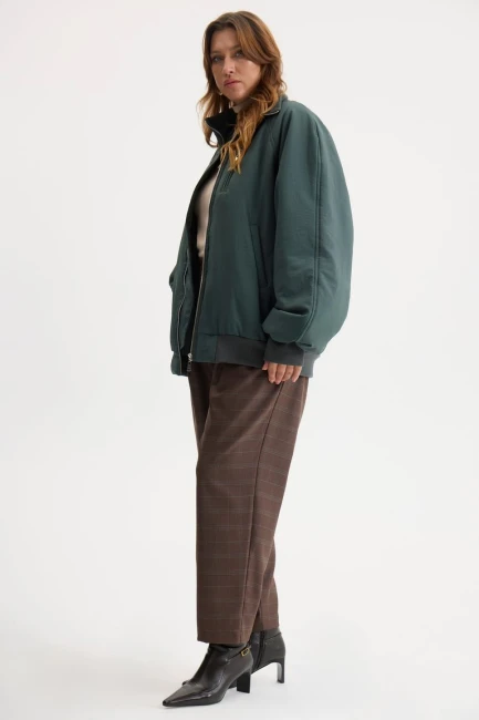 Брюки бананы в клетку – фото – Plus Size 50–64 – Моно-Стиль