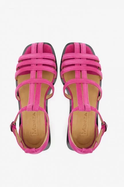 Босоножки с ремешками из замши