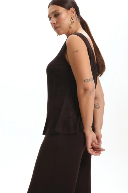 Вязаный топ лапша